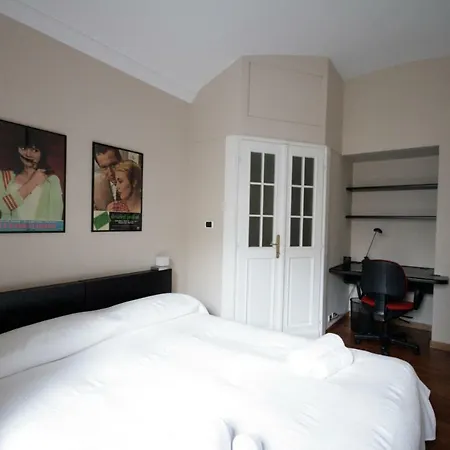 Quiete E Charme Con Posto Auto In Centro Citta! * Turin