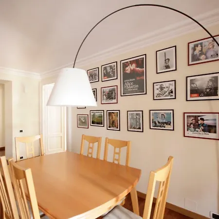 Quiete E Charme Con Posto Auto In Centro Citta! Turin