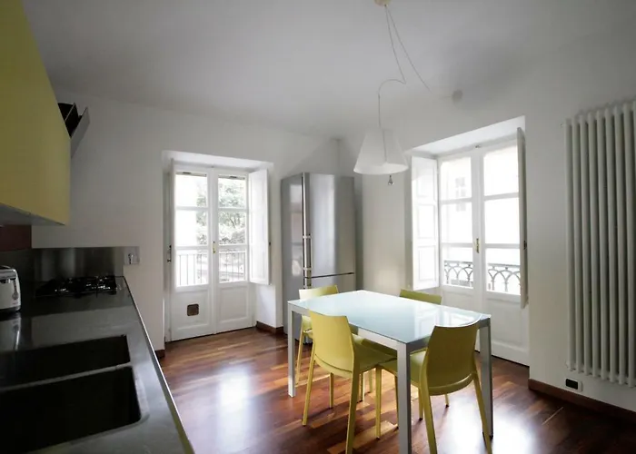 Quiete E Charme Con Posto Auto In Centro Citta! *