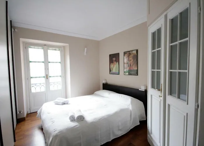 Quiete E Charme Con Posto Auto In Centro Citta! * Turin