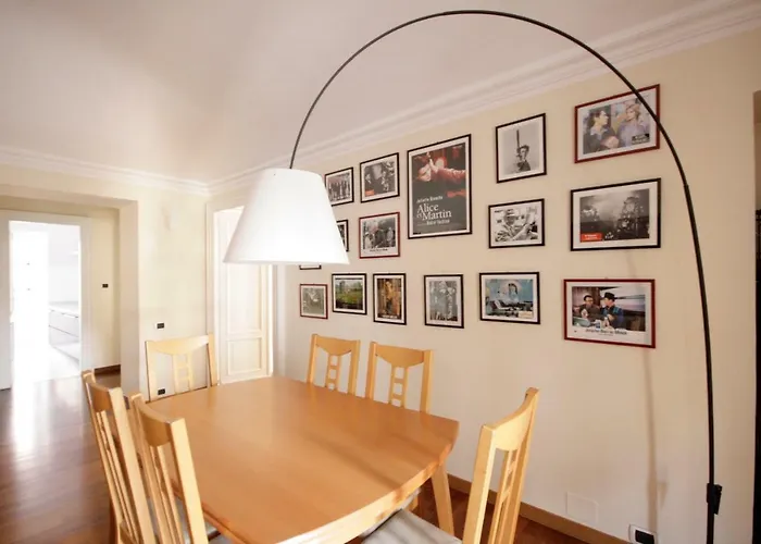 Quiete E Charme Con Posto Auto In Centro Citta! Turin