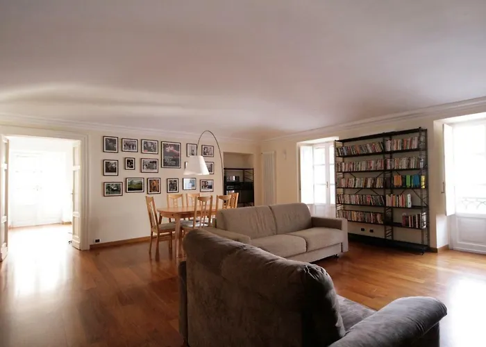 Quiete E Charme Con Posto Auto In Centro Citta! * Turin